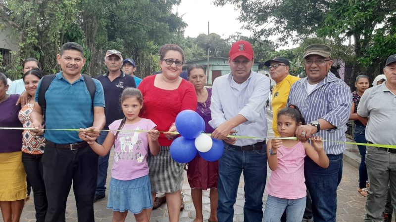 428 familias beneficiadas con rehabilitación de calles y construcción de alcantarillas en Siuna Managua. Radio La Primerísima.
