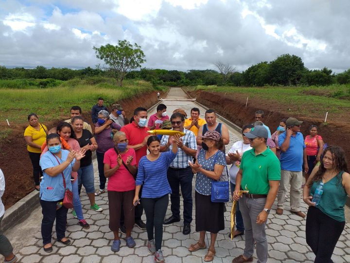 Inauguran adoquinado en La Conquista, Carazo Managua. Por Manuel Aguilar/ Radio La Primerísima