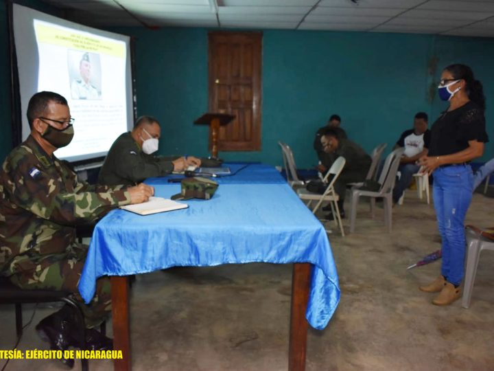 Ejército de Nicaragua se reúne con productores ganaderos de Chinandega Managua. Radio La Primerísima.