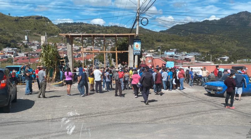 Protestas en capital de Honduras por demanda de agua y calles Tegucigalpa. Prensa Latina