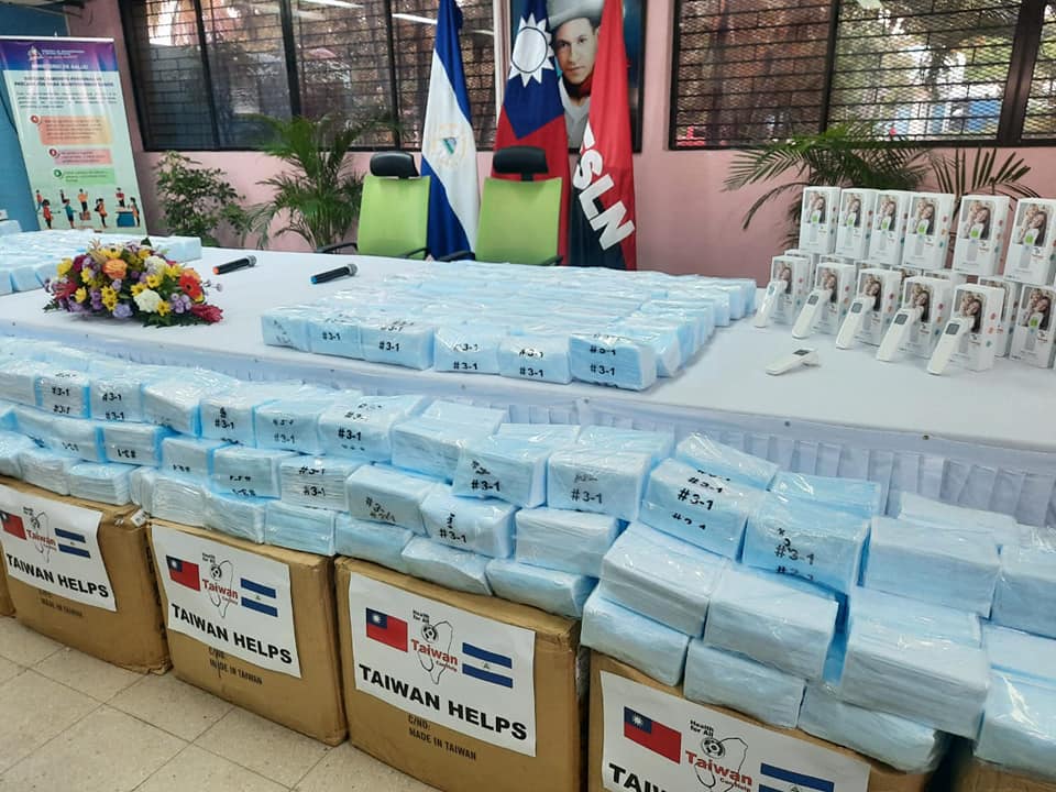 Taiwán dona al MINSA mascarillas quirúrgicas y termómetros digitales Managua. Radio La Primerísima