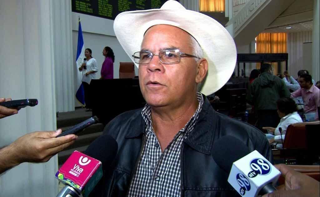 Ganaderos condenan campaña negativa de los vende patria Managua. Por Libeth González/Radio La Primerísima