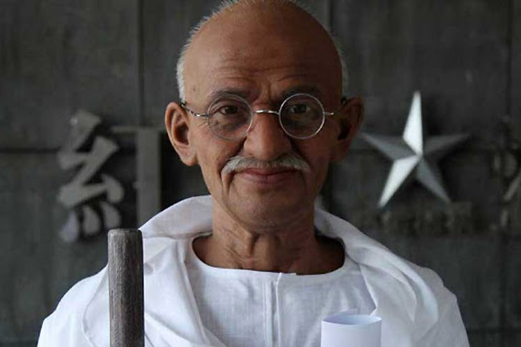 India celebra aniversario 151 del natalicio de Mahatma Gandhi