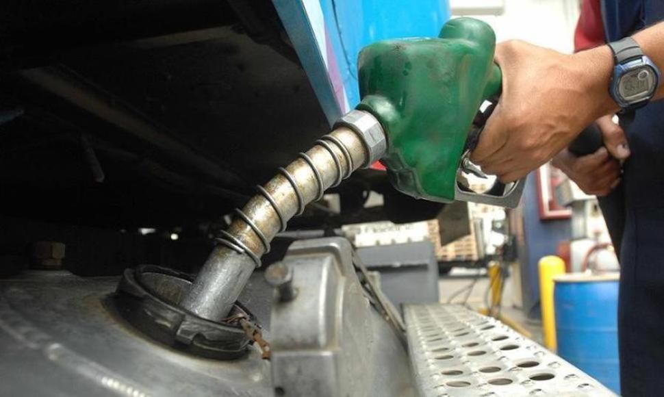 Leve baja en precios de gasolinas Managua. Radio La Primerísima