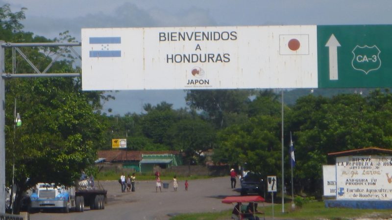 Hondureños reabren sus fronteras terrestres Tegucigalpa. Agencias