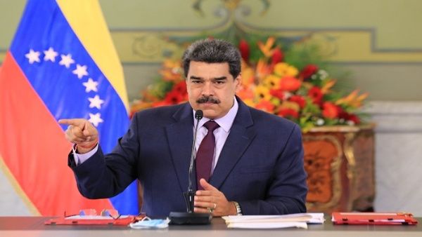 Presidente de Venezuela recibe Ley Antibloqueo de la ANC para su promulgación Caracas. TELESUR