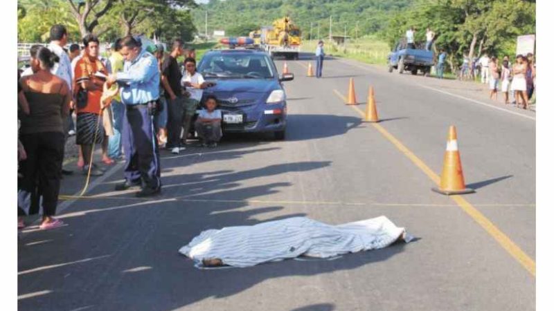 Camioneta atropella mortalmente a peatón en Matagalpa Managua. Radio La Primerísima