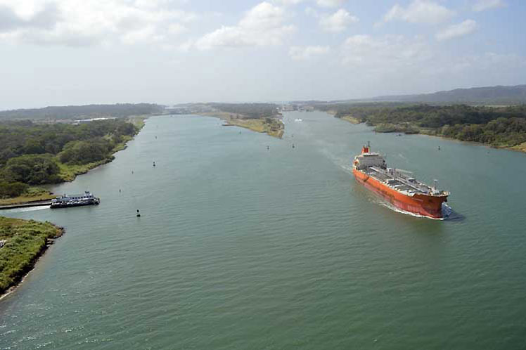 Canal de Panamá  finaliza año fiscal afectado por crisis Ciudad Panamá. Prensa Latina