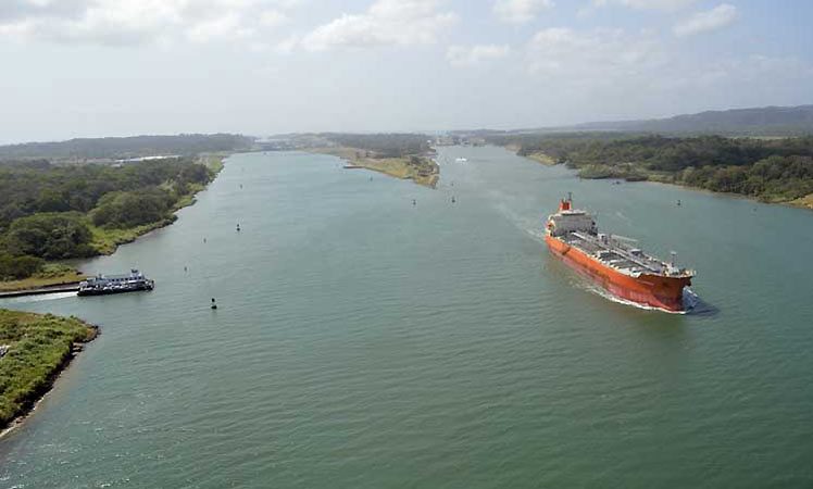 Canal de Panamá  finaliza año fiscal afectado por crisis Ciudad Panamá. Prensa Latina