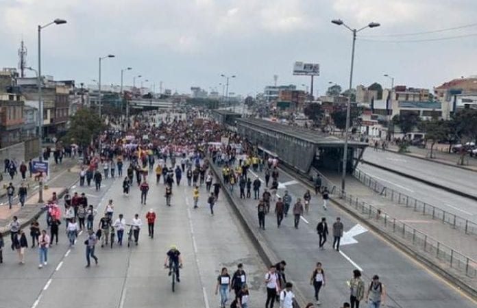 Llaman en Colombia a paro nacional contra gestión del gobierno