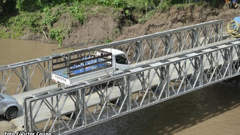 MTI instala segundo carril en puente provisional en Cuisalá Managua. Radio La Primerísima