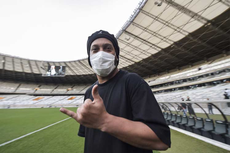 Ronaldinho dio positivo a Covid-19 Brasilia. Prensa Latina