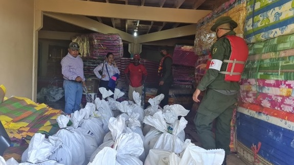 Distribuyen alimentos en Prinzapolka Managua. Radio La Primerísima