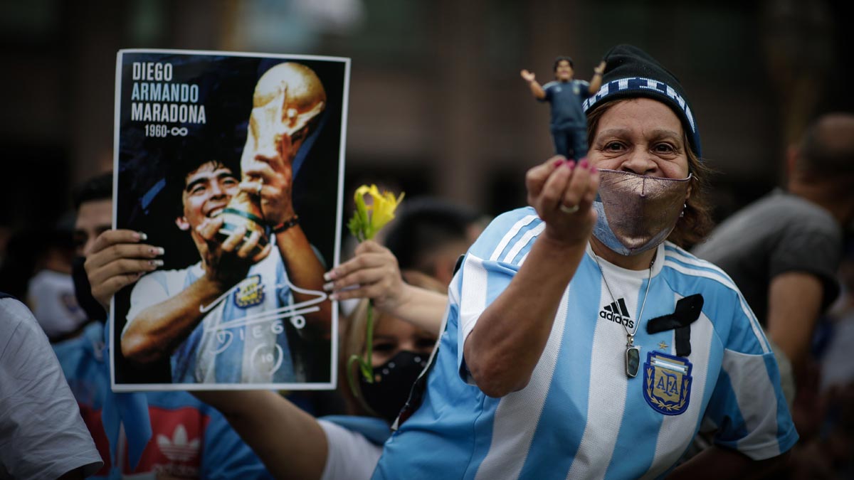 Un mar de pueblo despide a Maradona Buenos Aires. Prensa Latina & Diario Página/12