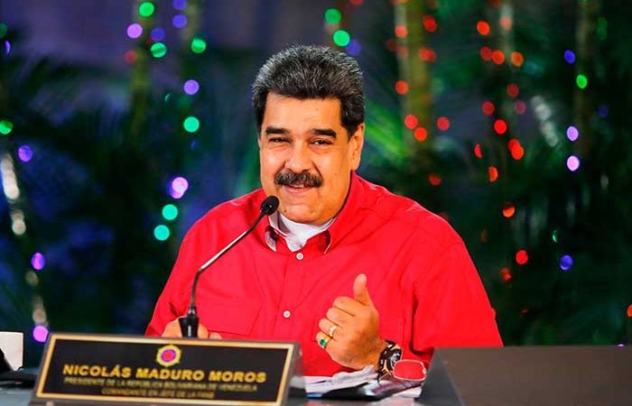 Maduro llama al pueblo a ejercer su voto en comicios parlamentarios Caracas. teleSUR