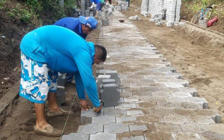 Avanza construcción de adoquinado en una comunidad de Carazo El Rosario. Por Manuel Aguilar/ Radio La Primerísima