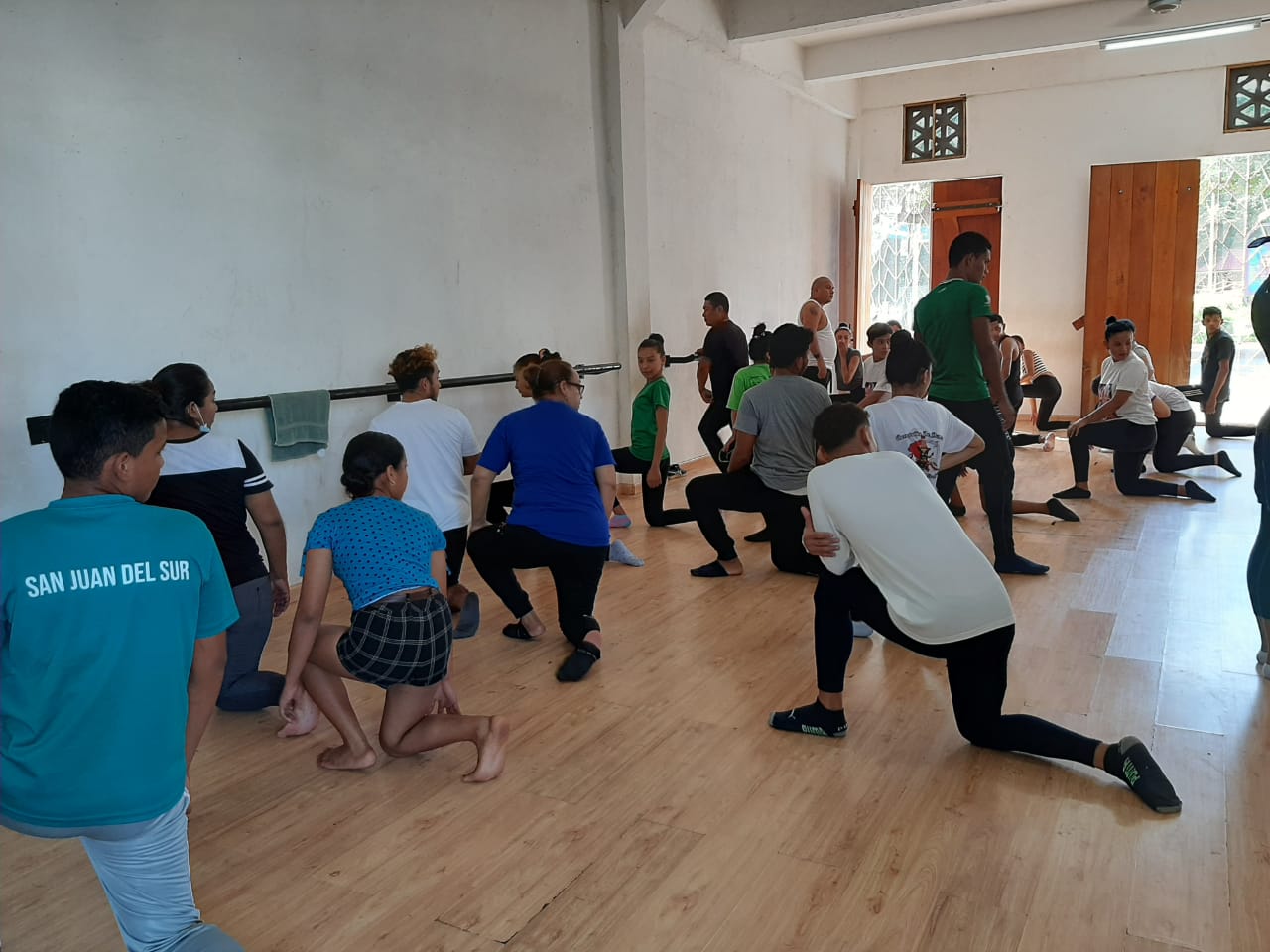 Gradúan a 60 instructores de danza folklórica Managua. Por Jaime Mejía/Radio La Primerísima