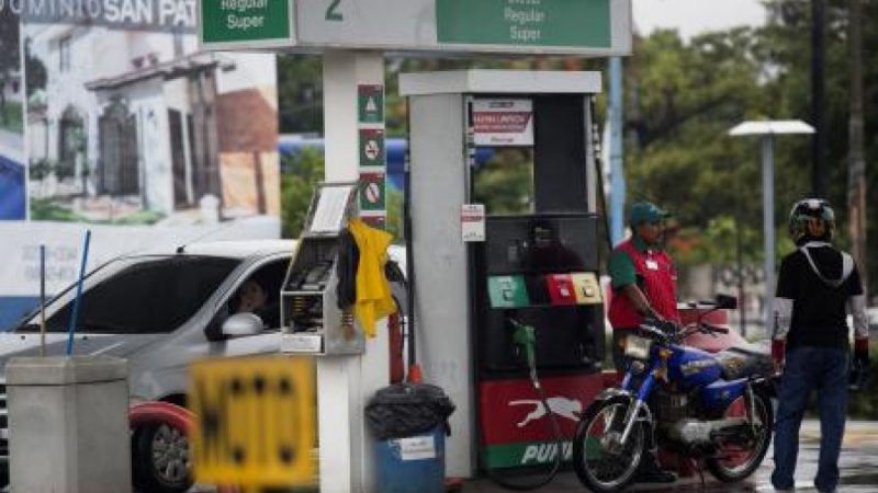 Suben precios de combustibles Managua. Radio La Primerísima