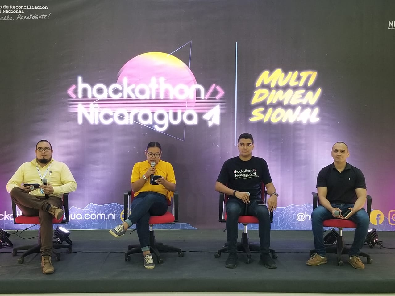 Presentan equipos clasificados a participar en el Hackathon   Managua. Radio La Primerísima