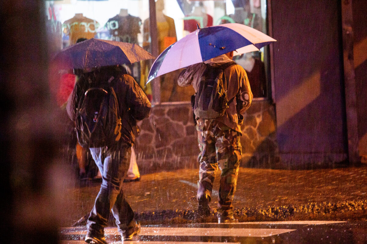 Dos ondas tropicales causarán más lluvias en Costa Rica Agencia