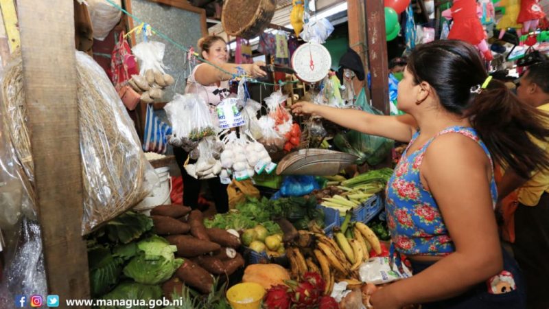 Reportan buenas ventas en mercado Candelaria Managua. Radio La Primerísima