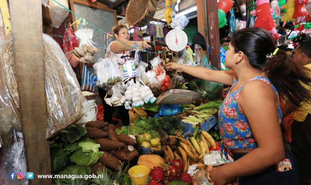 Reportan buenas ventas en mercado Candelaria Managua. Radio La Primerísima