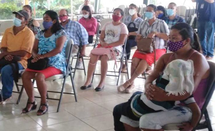 Entregan financiamiento a emprendedoras de Managua Jaime Mejía. Radio La Primerísima