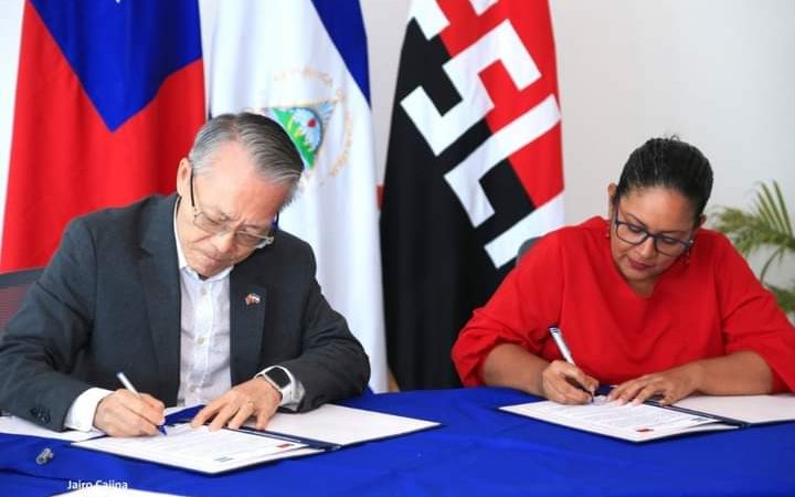 Taiwán dona 500 mil dólares para proyecto porcino Managua. Radio La Primerísima
