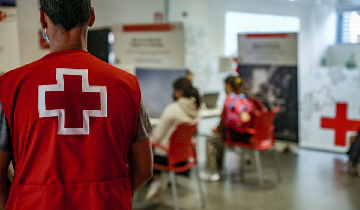 Cruz Roja española se disculpa por participar en fiesta con migrantes Agencia 
