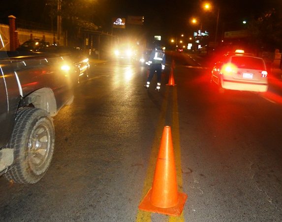 Conductor atropella a peatón y se da a la fuga en Managua Managua. Radio La Primerísima