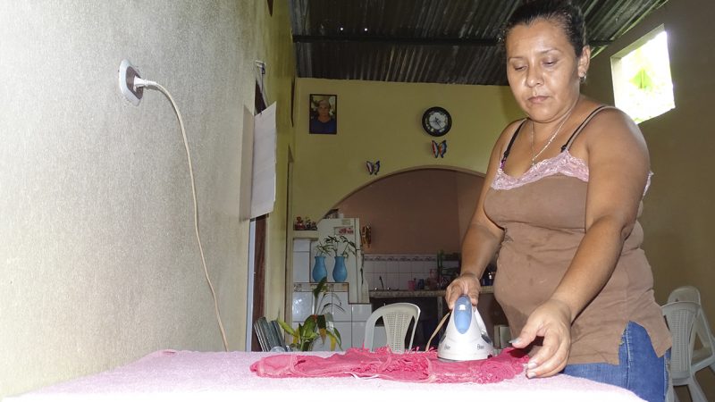 Comunidad Icalupe recibirá la Navidad con energía eléctrica Managua. Radio La Primerísima