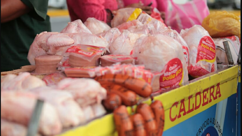 Roban 18 mil córdobas en distribuidora de pollo en Managua Jerson Dumas. Radio La Primerísima