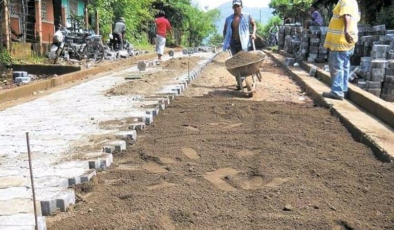 Sigue mejoramiento de calles en Rio Blanco Managua. Radio La Primerísima
