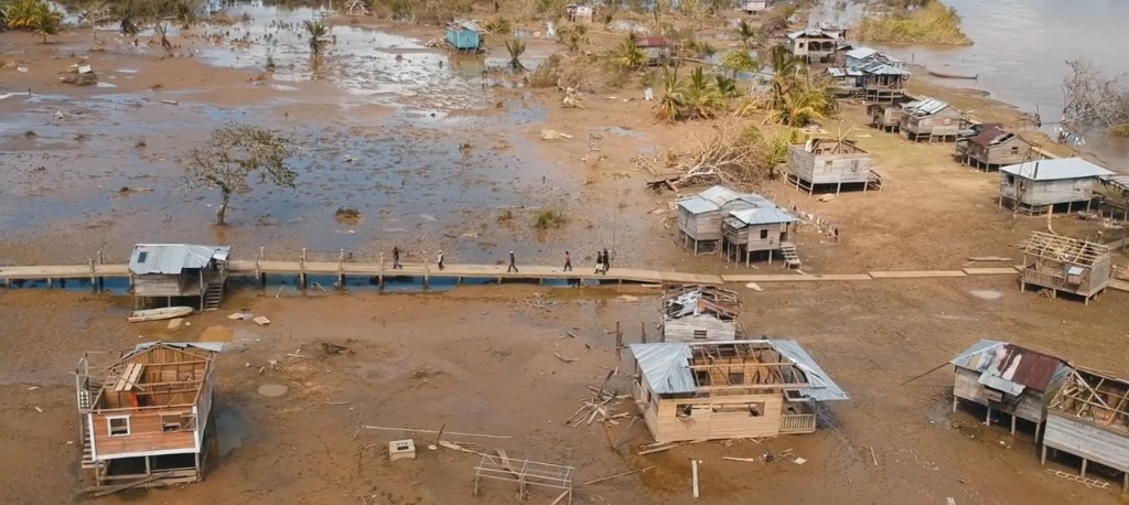 Miles de indígenas viven en situación difícil tras paso de ciclones Managua. Unicef