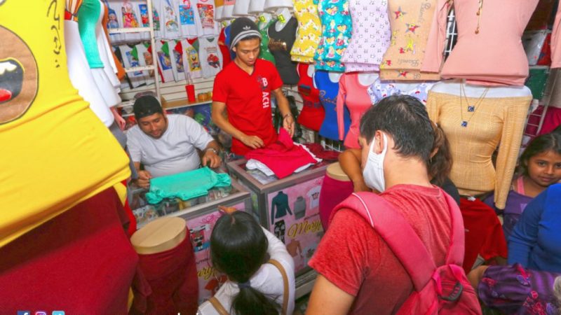 Gran afluencia de compradores en mercados capitalinos Managua. Radio La Primerísima