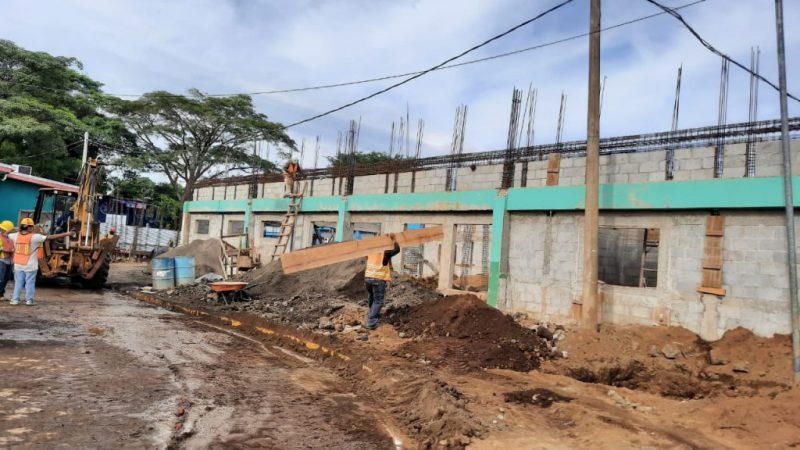 Avanza construcción de consulta externa del hospital Manolo Morales Managua. Radio La Primerísima