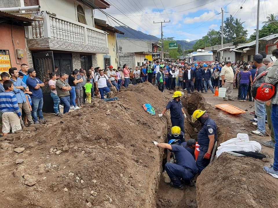 Obrero muere soterrado en su primer día de trabajado Managua. Por Jerson Dumas/Radio La Primerísima