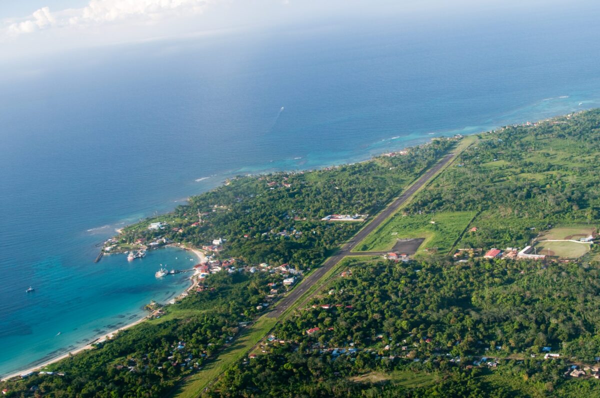 Rehabilitarán aeropuertos de Bluefields y Corn Island Managua. Sputnik