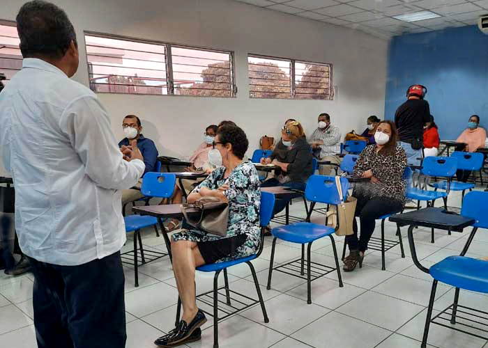 Minsa fortalece conocimientos de su personal médico Managua. Radio La Priemerísima