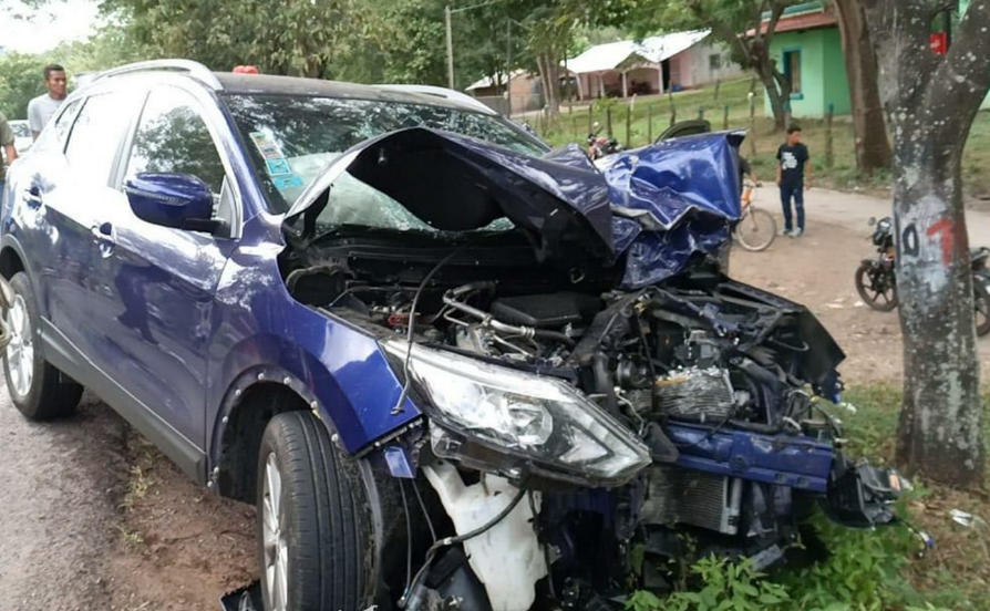 Motorizado pierde la vida tras impactar con un vehículo en Palacagüina Managua. Radio La Primerísima