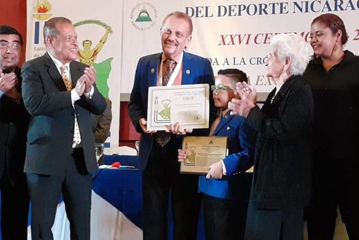Realizan honras fúnebres a Xavier Araquistaín Managua. Radio La Primerísima