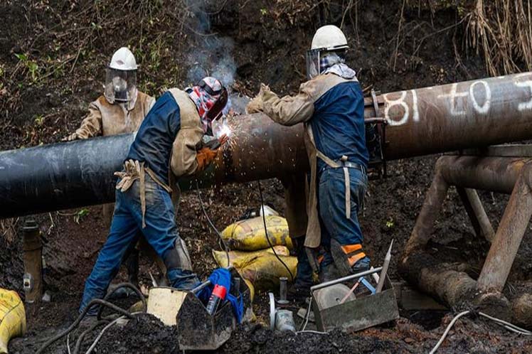Daño en gasoducto afecta suministro a departamentos en Bolivia La Paz. Prensa Latina