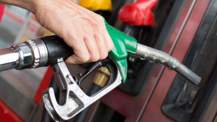 Fuerte alza en precios de las gasolinas Managua. Radio La Primerísima