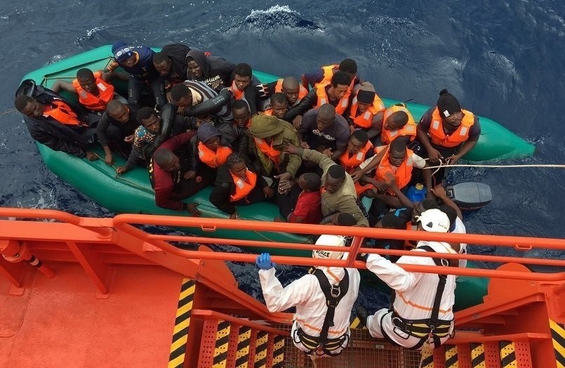 Más de mil 200 migrantes han llegado a España por mar Madrid. Prensa Latina
