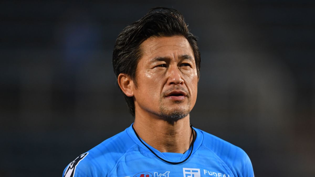 Futbolista japonés renueva contrato y jugará a los 54 años EFE