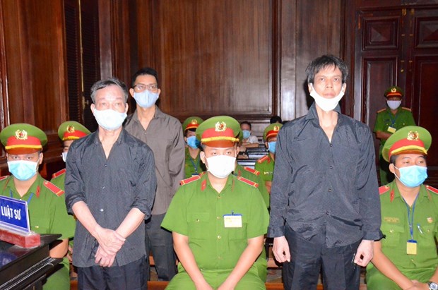 Condenan a tres vietnamitas por difundir informaciones falsas Ciudad Ho Chi Minh. VNA