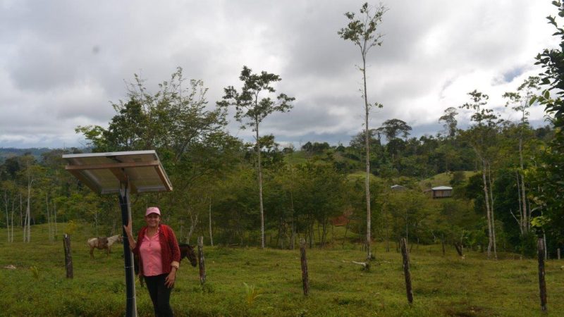 Más familias de El Castillo con acceso a energía eléctrica Managua. Radio La Primerísima  
