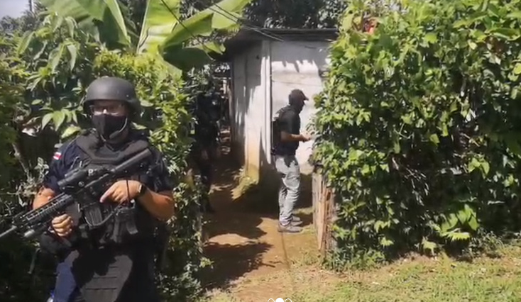 Detienen a nicaragüense por robo de armas en academia policial tica Managua. Radio La Primerísima 