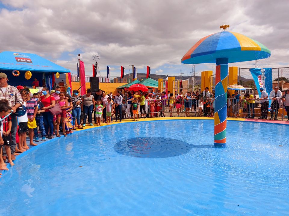 Inauguran parque acuático infantil en Sébaco Managua. Radio La Primerísima 