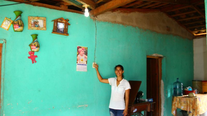 Más familias de San Juan de Limay con energía eléctrica Managua. Radio La Primerísima 
